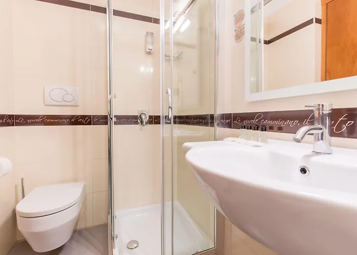 Trastevere Otel 3*